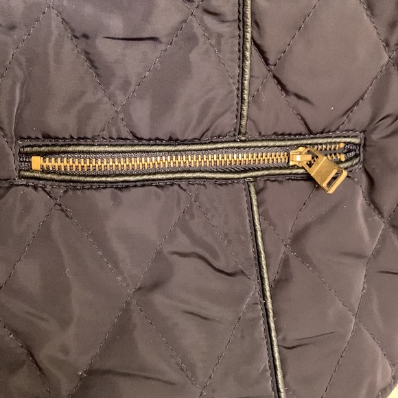 Blue quilted vest - Picture 9 of 16